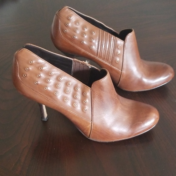 Max Studio booties - Picture 2 of 5